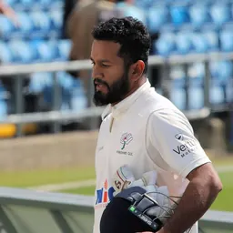 Portrait of Dimuth Karunaratne