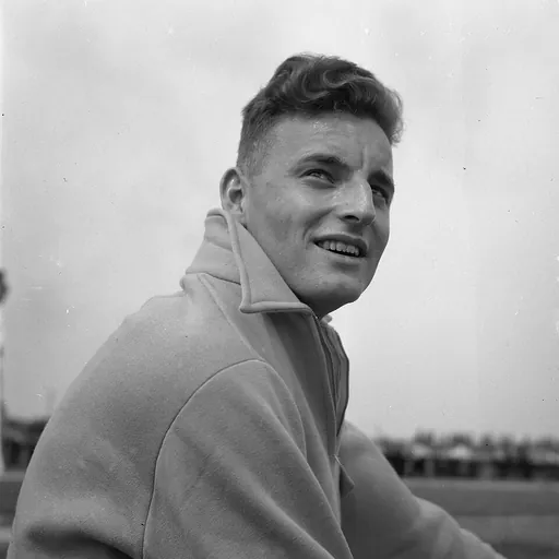 Portrait of Theo Saat