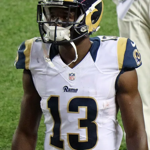Portrait of Mike Thomas