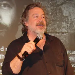Portrait of Tom Hulce