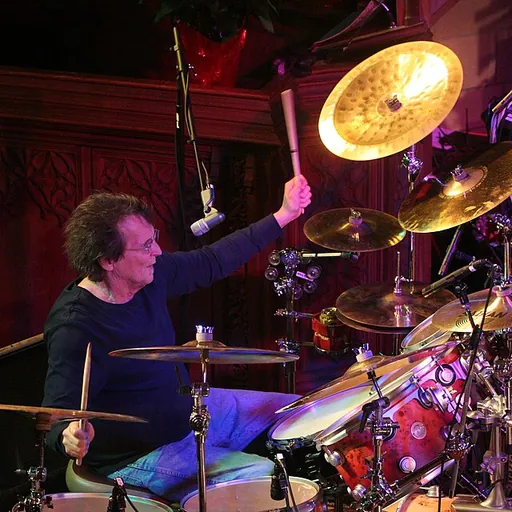 Portrait of Richie Hayward