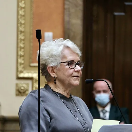 Portrait of Carol Spackman Moss