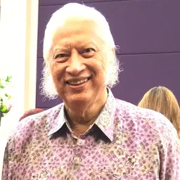Portrait of Ted Sioeng
