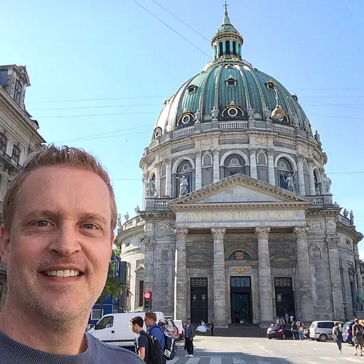 Portrait of Chris Kuzneski