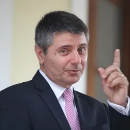 Portrait of Gilbert Licudi