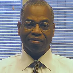 Portrait of Len Elmore