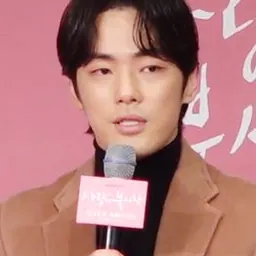Portrait of Kim Jung-hyun