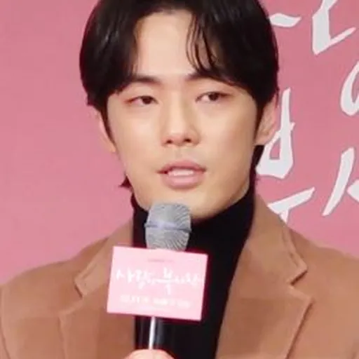 Portrait of Kim Jung-hyun