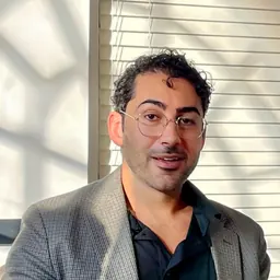 Portrait of Mohsen Mahdawi