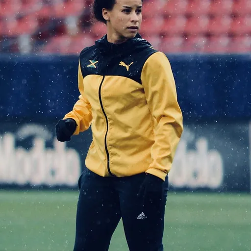 Portrait of Ashleigh Shim