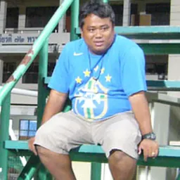 Portrait of Jadet Meelarp