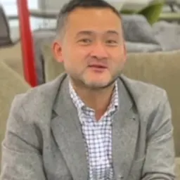 Portrait of Shinichi Ishizuka