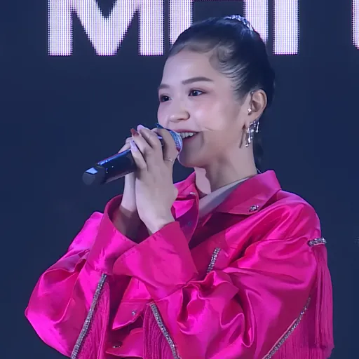 Portrait of Suni Hạ Linh