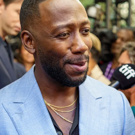 Portrait of Lamorne Morris