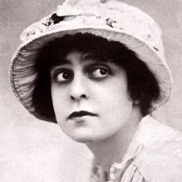 Portrait of Gerda Holmes