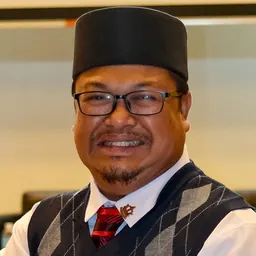 Portrait of Abdul Aziz Hamdan