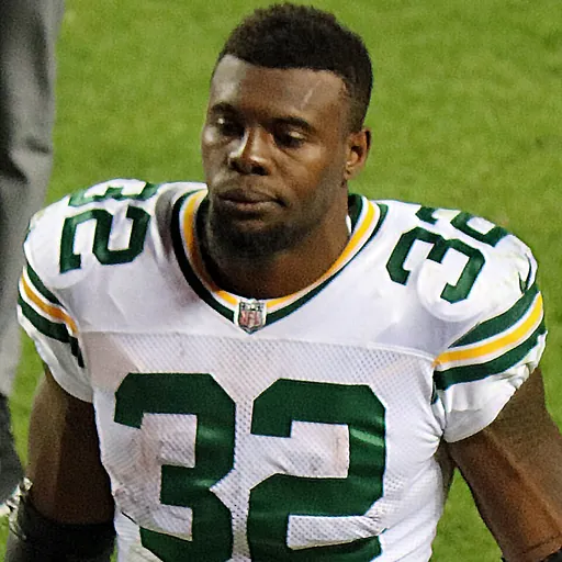 Portrait of Devante Mays