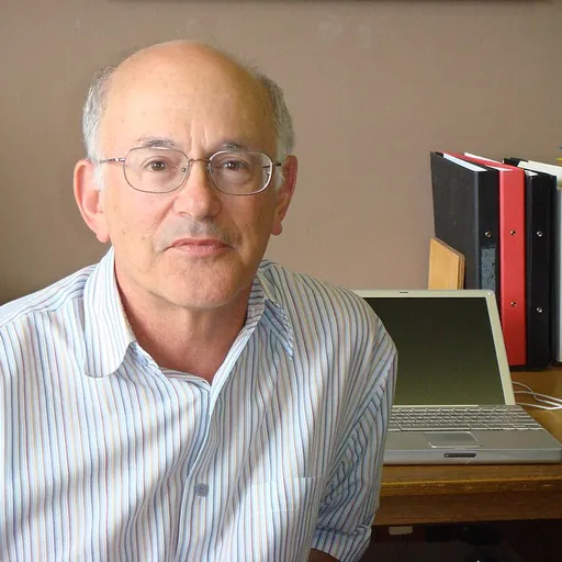 Portrait of Ken Freeman