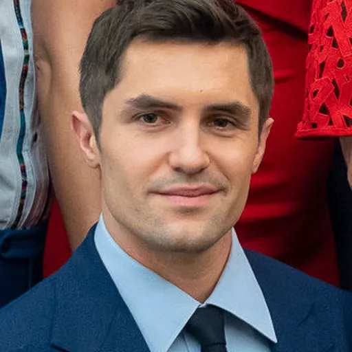 Portrait of Phil Dunster