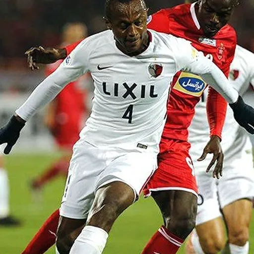 Portrait of Léo Silva