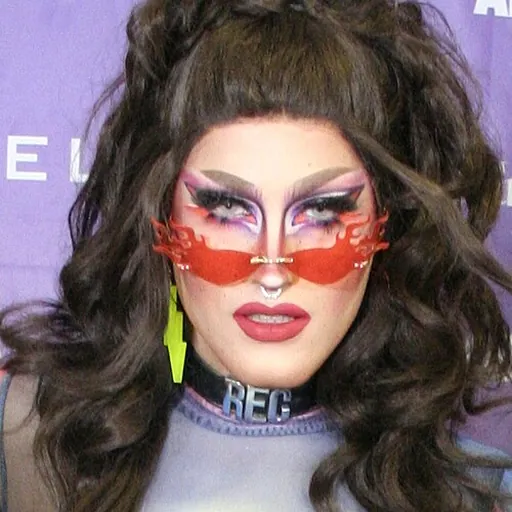 Portrait of Ariel Rec