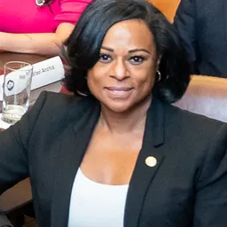 Portrait of Nicole Collier