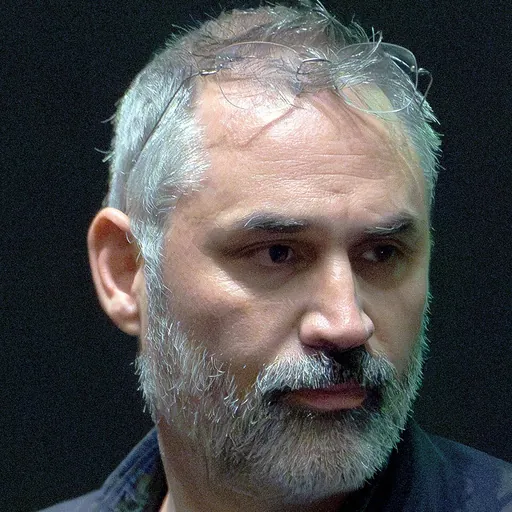 Portrait of Alex Garland
