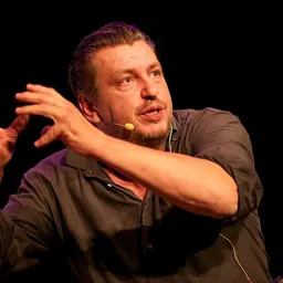 Portrait of Rob Scholte