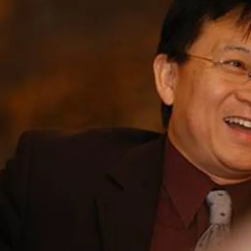 Portrait of Kenneth Wang
