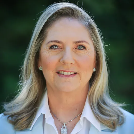 Portrait of Michelle Herzog