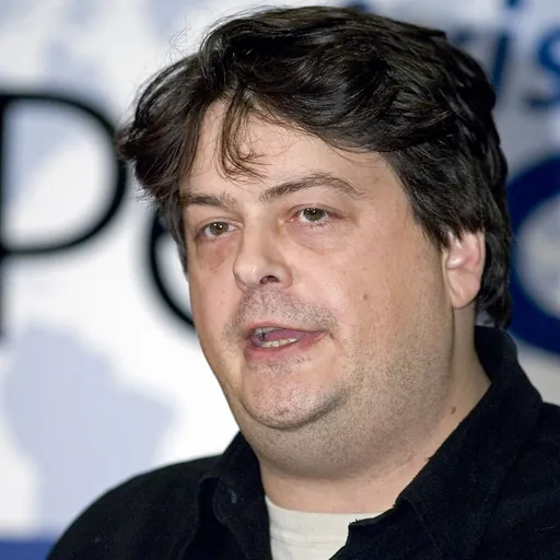 Portrait of David Shayler