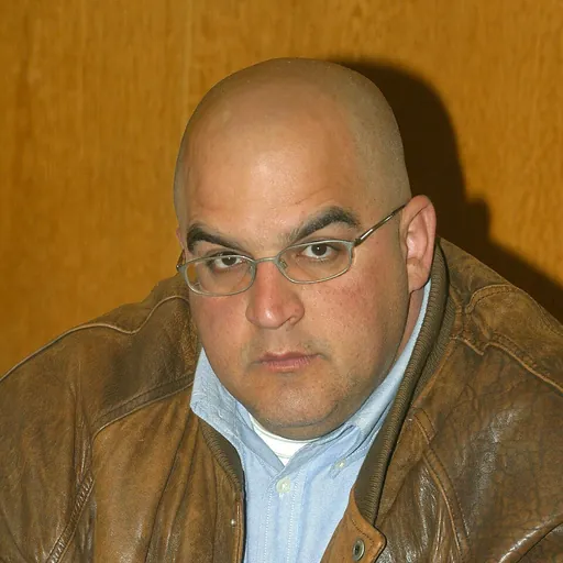 Portrait of Omri Sharon