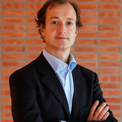 Portrait of Eric Wiebes