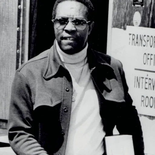 Portrait of Lee Elder