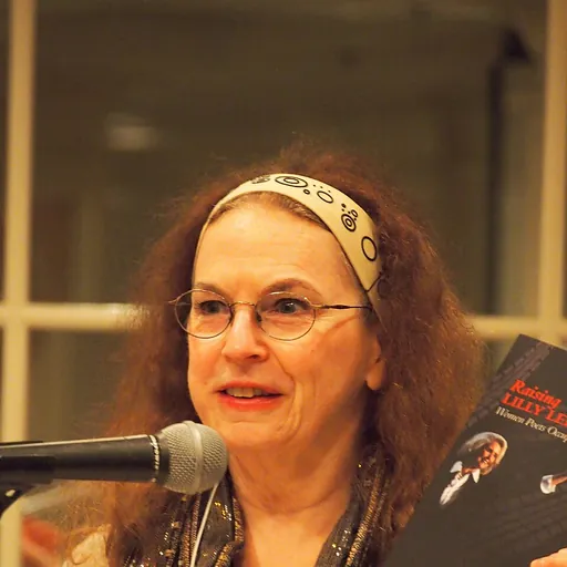 Portrait of Carolyne Wright