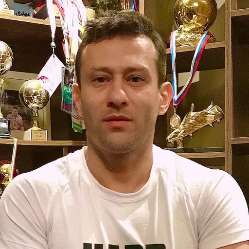 Portrait of Mehdi Salehpour