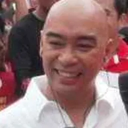 Portrait of Wally Bayola