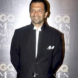 Portrait of Atul Kasbekar