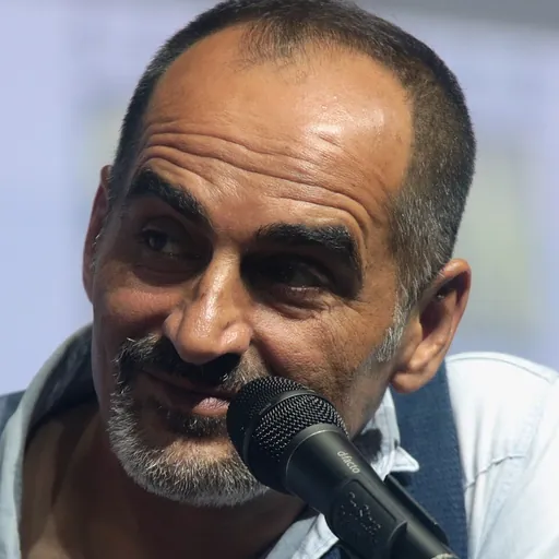 Portrait of Navid Negahban