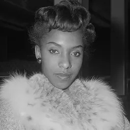 Portrait of Elaine Delmar