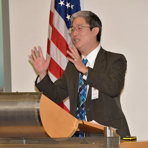 Portrait of Bruce Genesoke Ohr