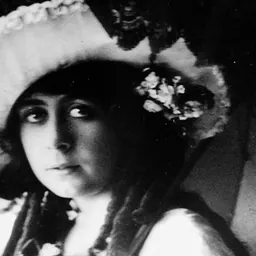 Portrait of Lottie Lyell