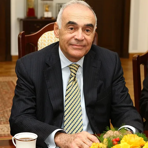 Portrait of Mohamed Kamel Amr