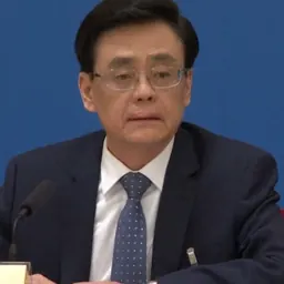 Portrait of He Wei
