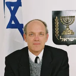 Portrait of Neal Hendel