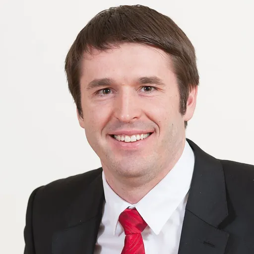 Portrait of Rainer Vakra
