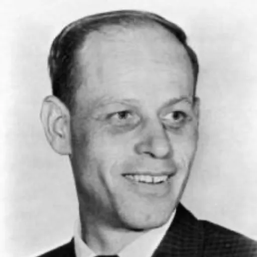 Portrait of Bob Guelker