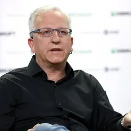 Portrait of Mike Verdu