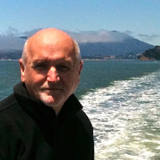 Portrait of Mark Mueller