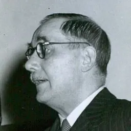 Portrait of Henning Leo
